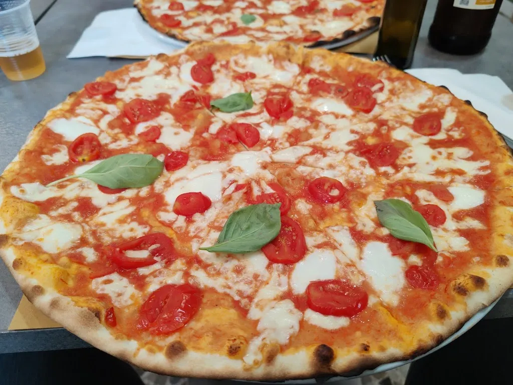 Pizzeria L'Angolo Arceto_Arceto_slider_image_3