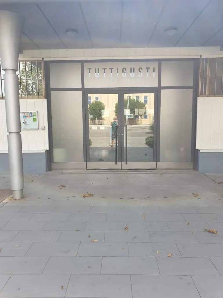 Tuttigusti Free-Flow restaurant in Anzola dell'Emilia