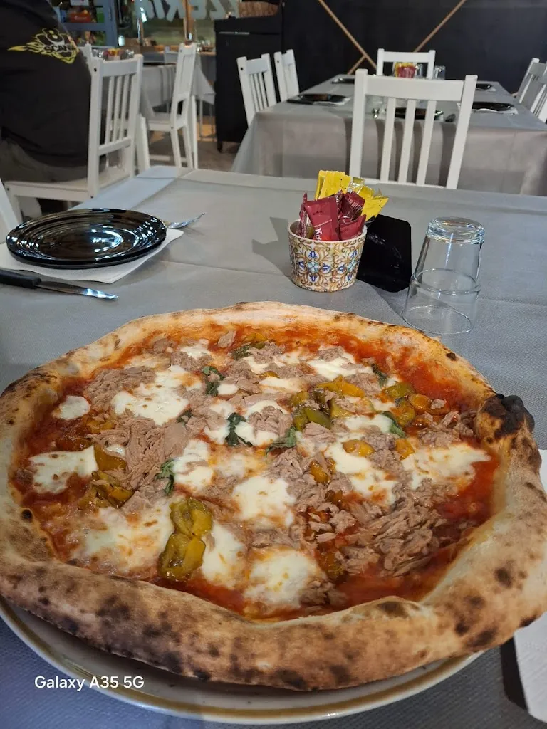 Brahim Manouche_Parfin Pizzeria_Anzola dell'Emilia_review