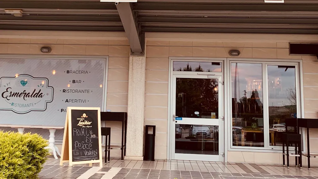 RISTORANTE ESMERALDA restaurant in Mosciano Sant'Angelo