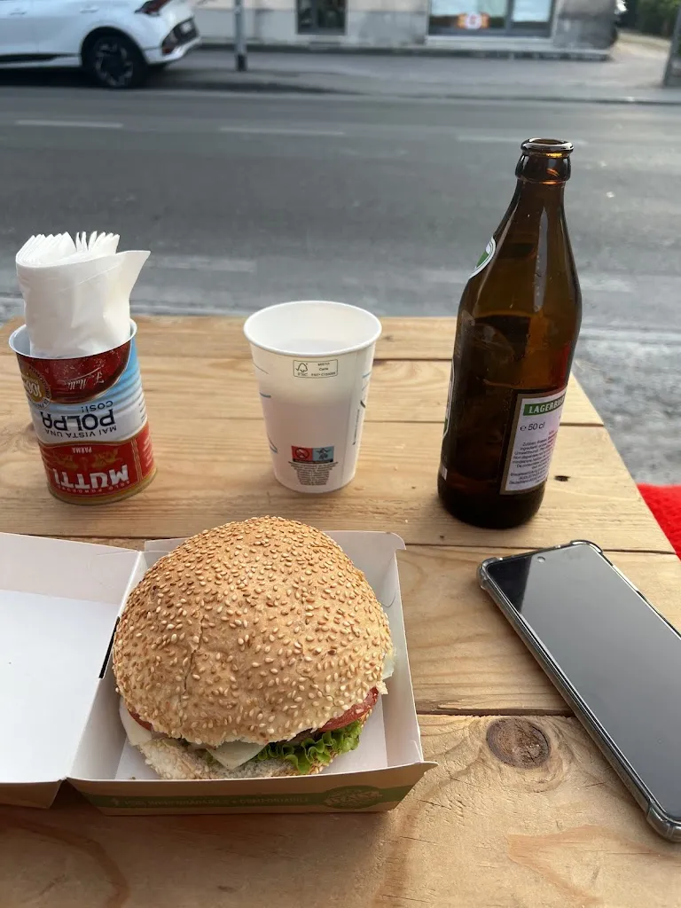 Yuri Apostolou_HB 10 Hamburger & pizza_Baganzola_review