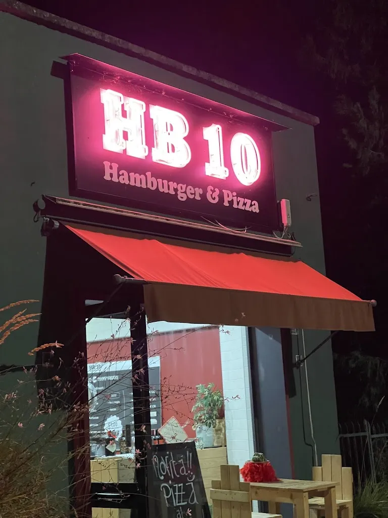 Ivan Porzio_HB 10 Hamburger & pizza_Baganzola_review