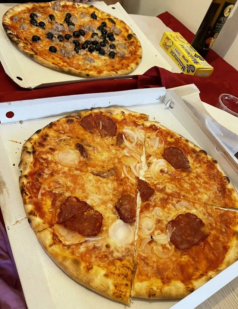 Pizzeria Da Michele restaurant in Baganzola