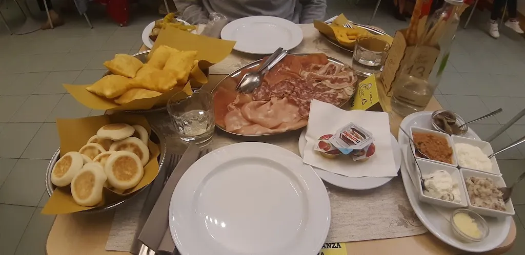 Il Cuoco - Self Service e Produzione pasti aziendali_Argelato_slider_image_3