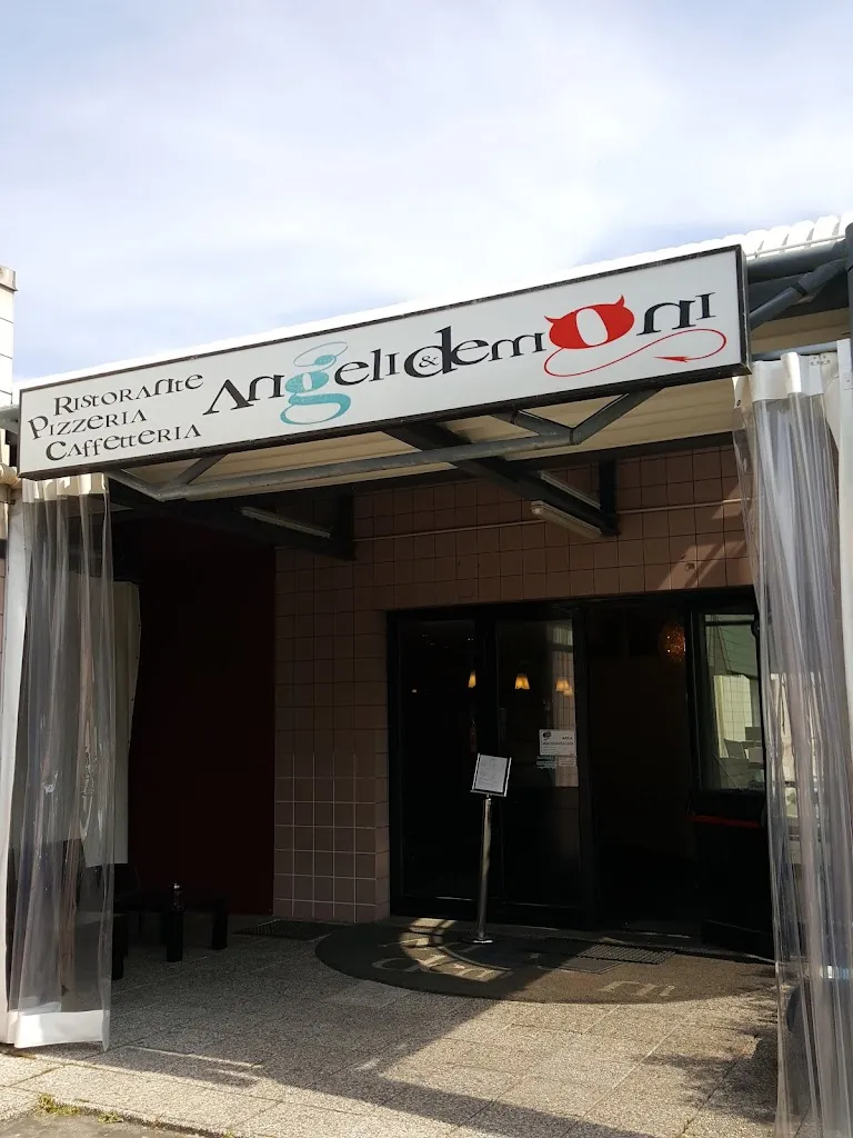 Ristorante Pizzeria Angeli e Demoni_Baggiovara_slider_image_1
