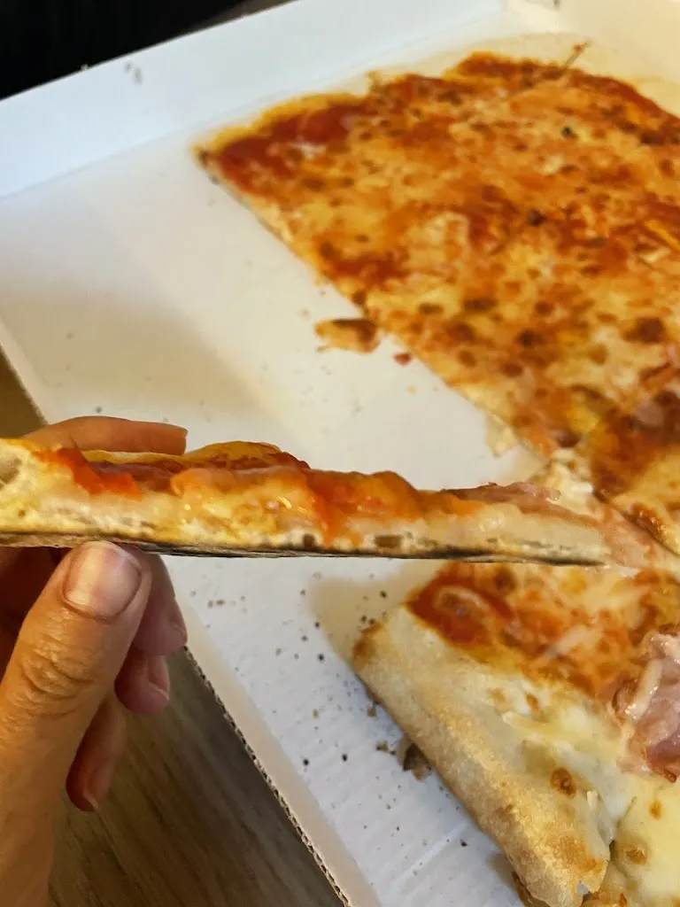 Francesca Cavazzoni_Pizza Sprint_Baggiovara_review