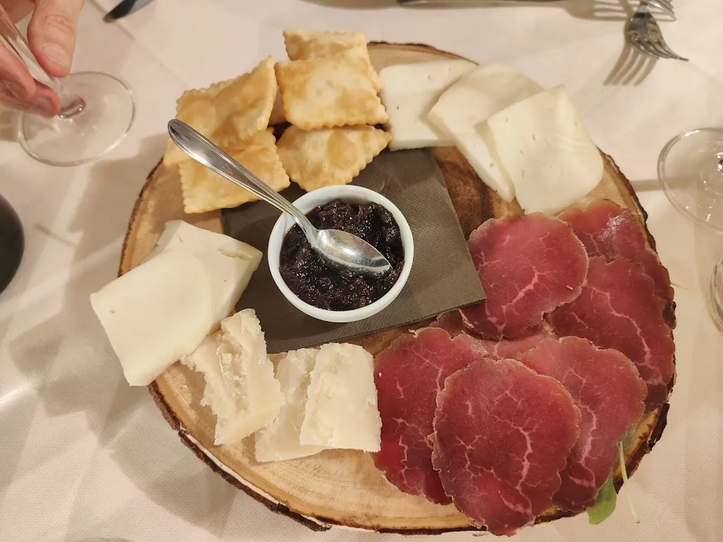 Vecchio Stile • Trattoria - Muraglione_Baiso_slider_image_3