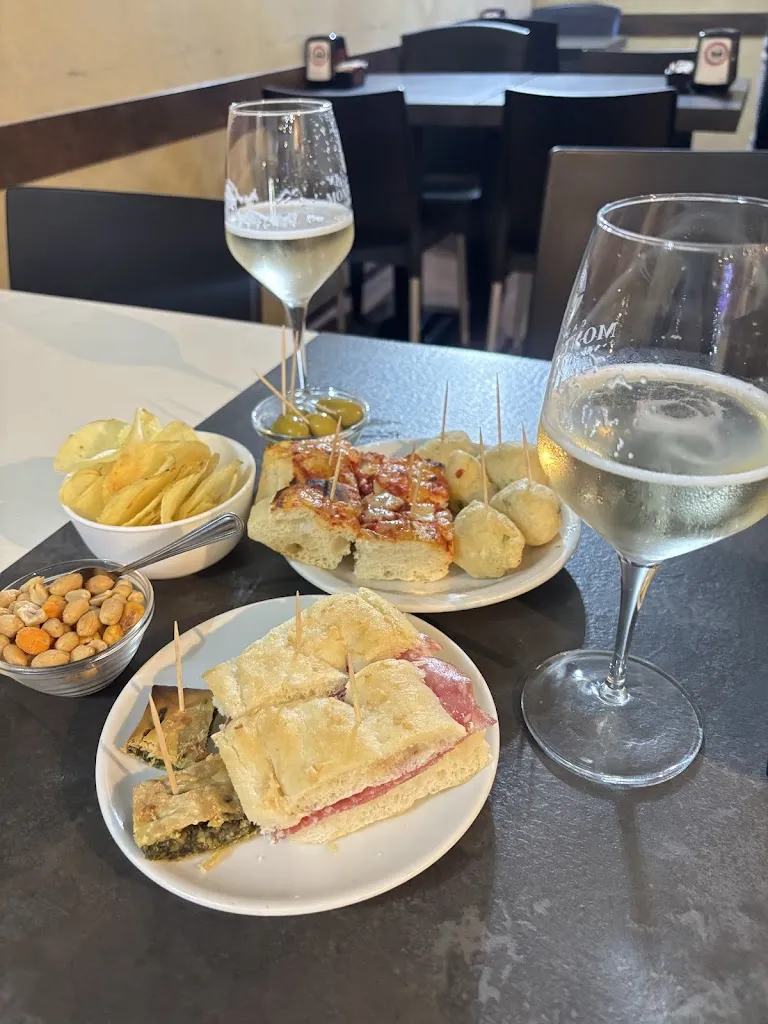 Anna_Paco Cafè_Bagnolo in Piano_review