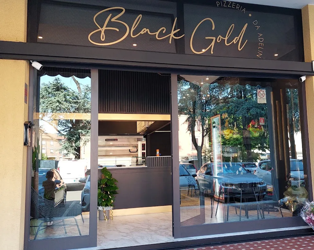 Pizzeria Black Gold da Adelin restaurant in Bagnolo in Piano