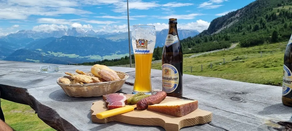 Almschank Platzer restaurant in Barbiano