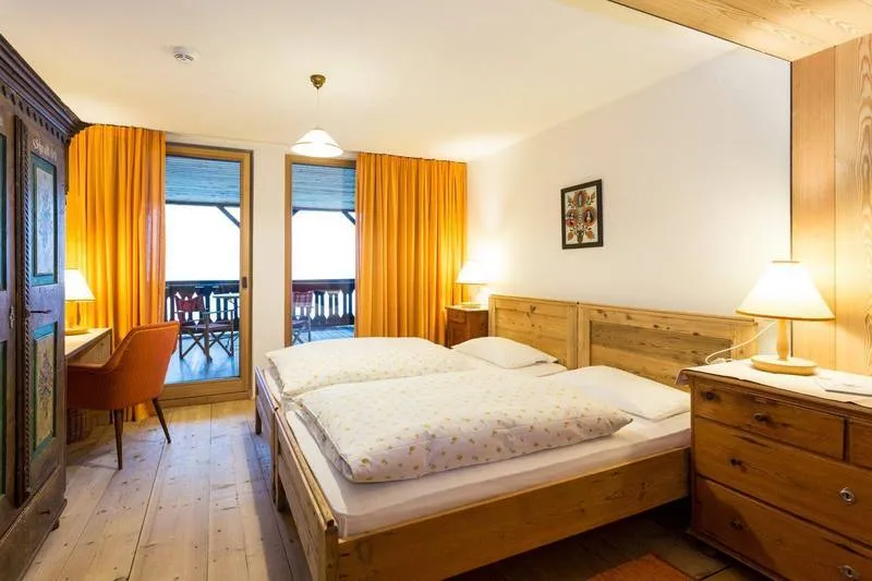 Albergo Tre Chiese_Barbiano_slider_image_2