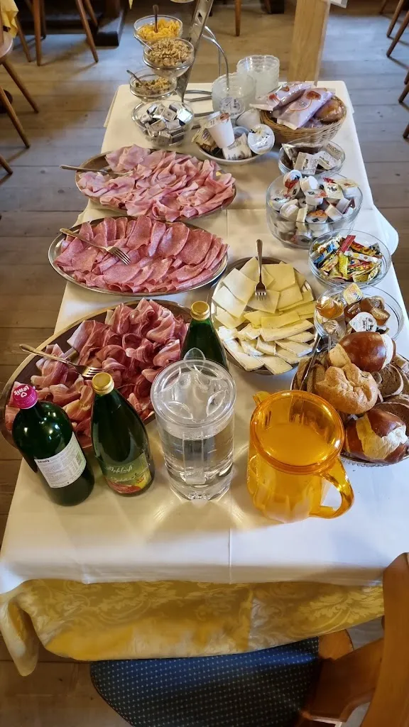 Giovanni Pesenti_Gafriller Adolf_Barbiano_review