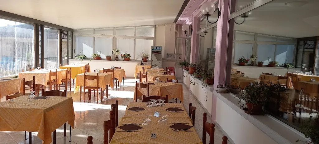 Ristorante Bue Rosso restaurant in Bardi