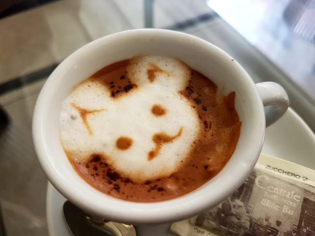 Matteo Salati_Caffe' Centrale_Bardi_review