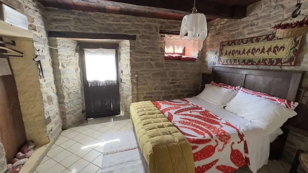 Agriturismo e Ristorante Ca’ d’Alfieri_Bardi_slider_image_2