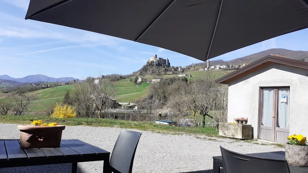 Agriturismo Podere Barzia restaurant in Bardi