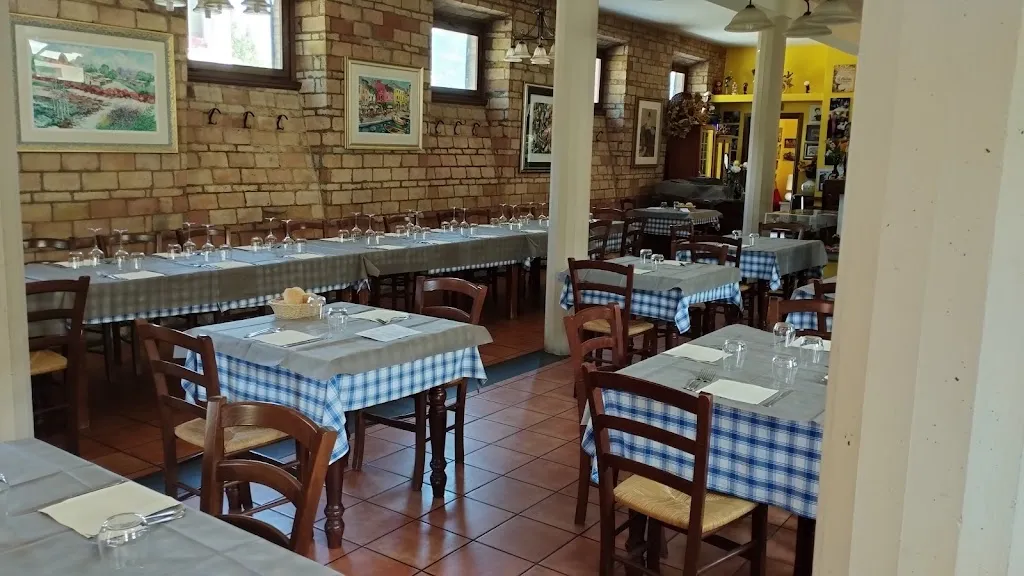 Antica Osteria La Colomba restaurant in Bardi