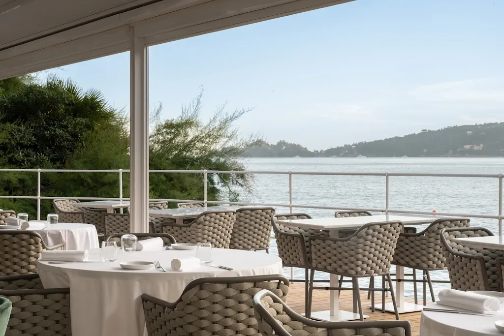 Marina di Bardi restaurant & beach club restaurant in Bardi