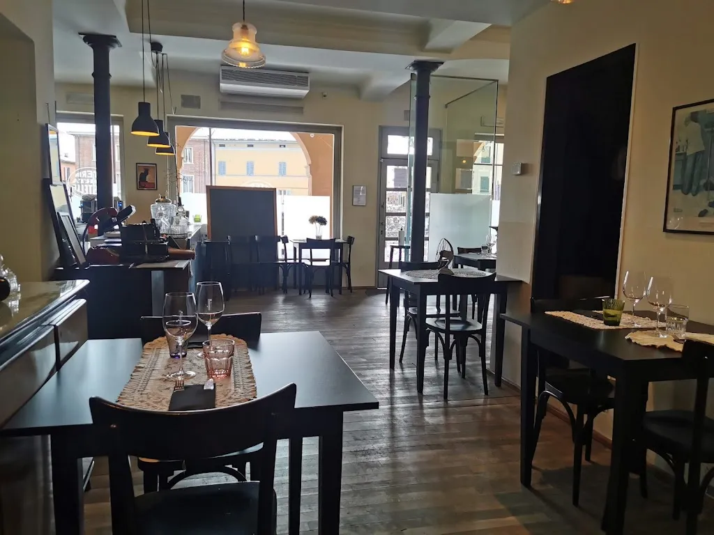 Osteria Porta Castello restaurant in Bazzano