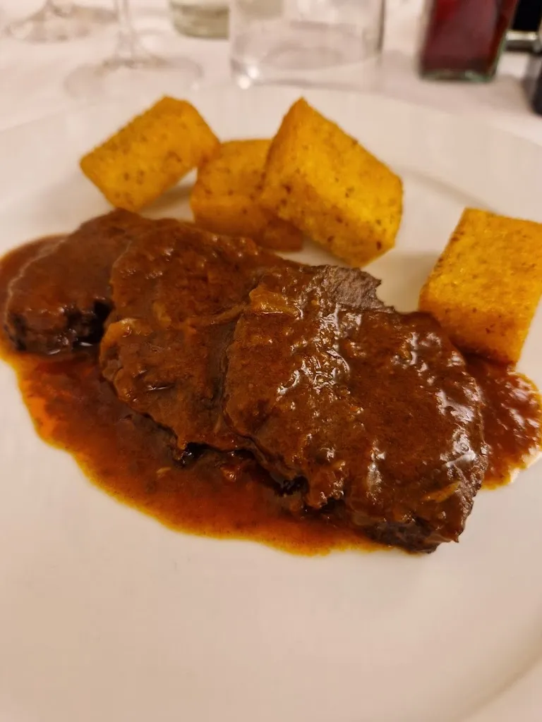 Giulia Perotti_Trattoria Tripoli_Basilicagoiano_review