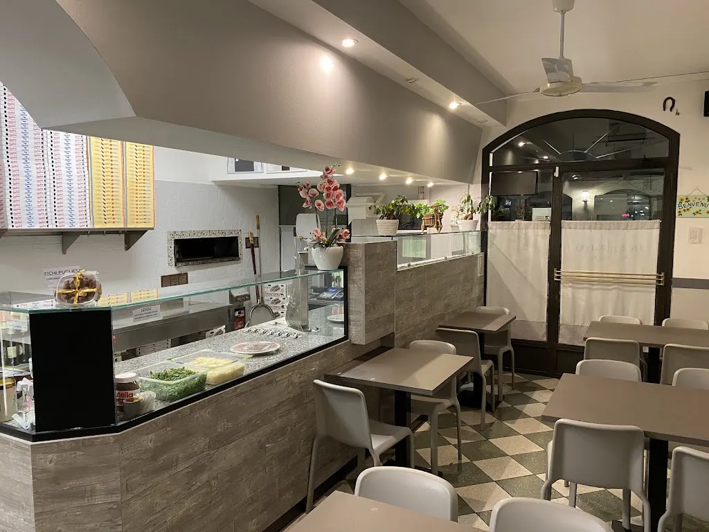 Lo Smeraldo restaurant in Bastiglia