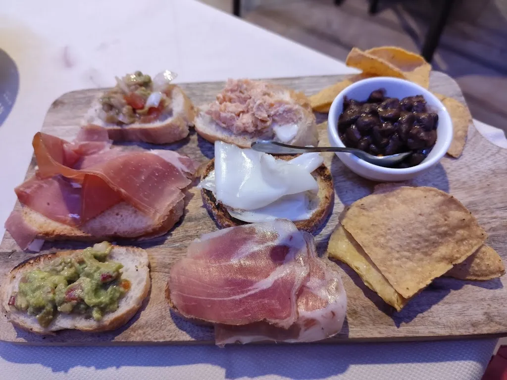 Bianca Garzella_La Torre Antigua_Bastiglia_review