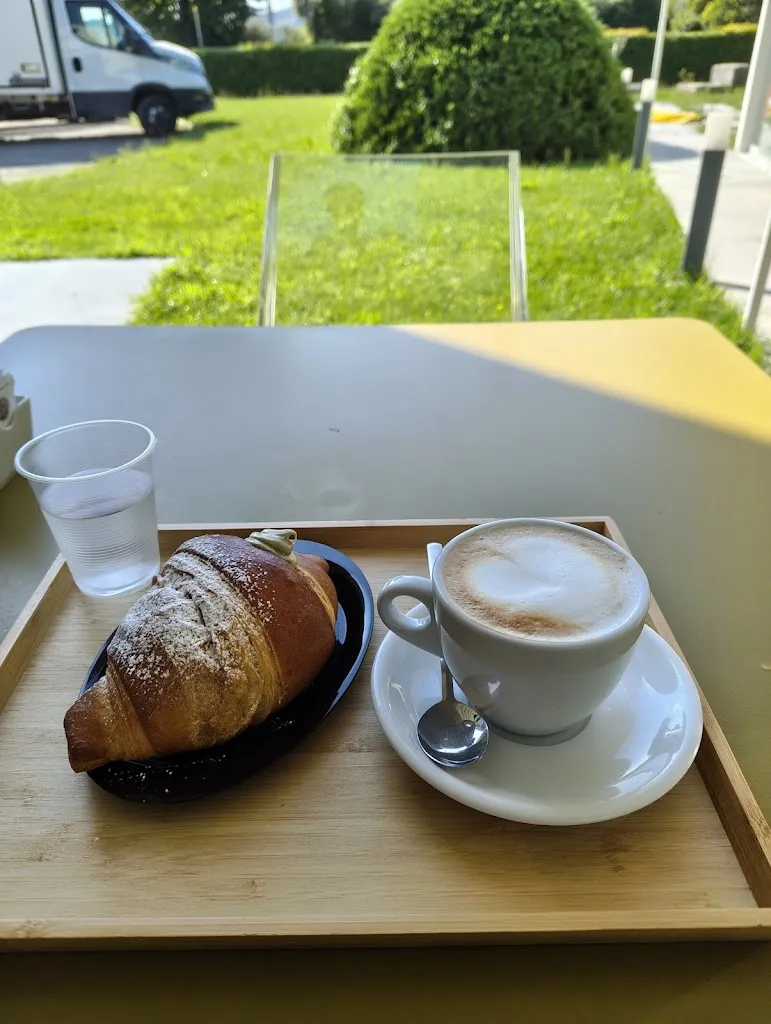 Lorenco Luta_YOLO Bakery - Mosciano Sant'Angelo_Mosciano Sant'Angelo_review