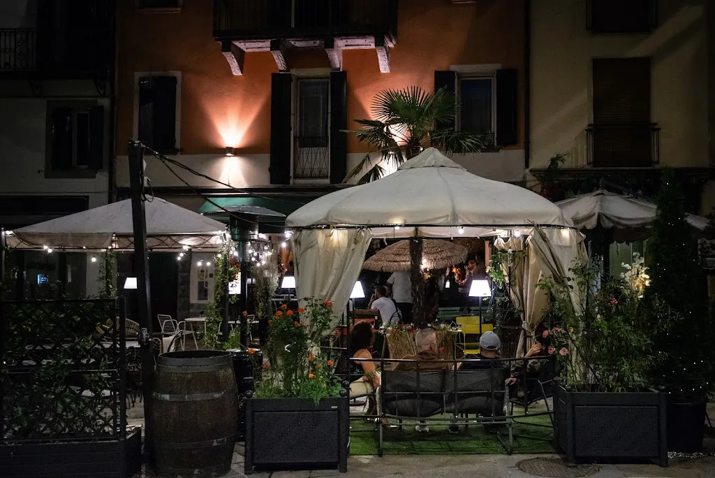 Ma.Ma. Arts & Bistrot restaurant in Berzantina