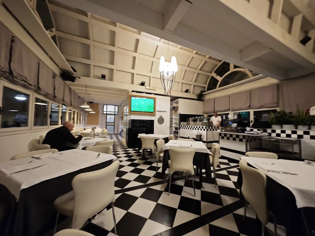 Ristorante Pizzeria Hotel La Veranda_Berzantina_slider_image_3