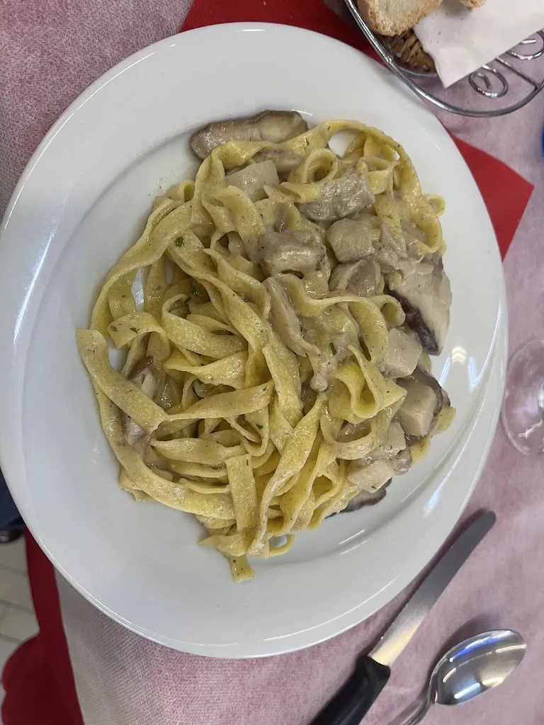 thalia nandya_La Pace_Berzantina_review