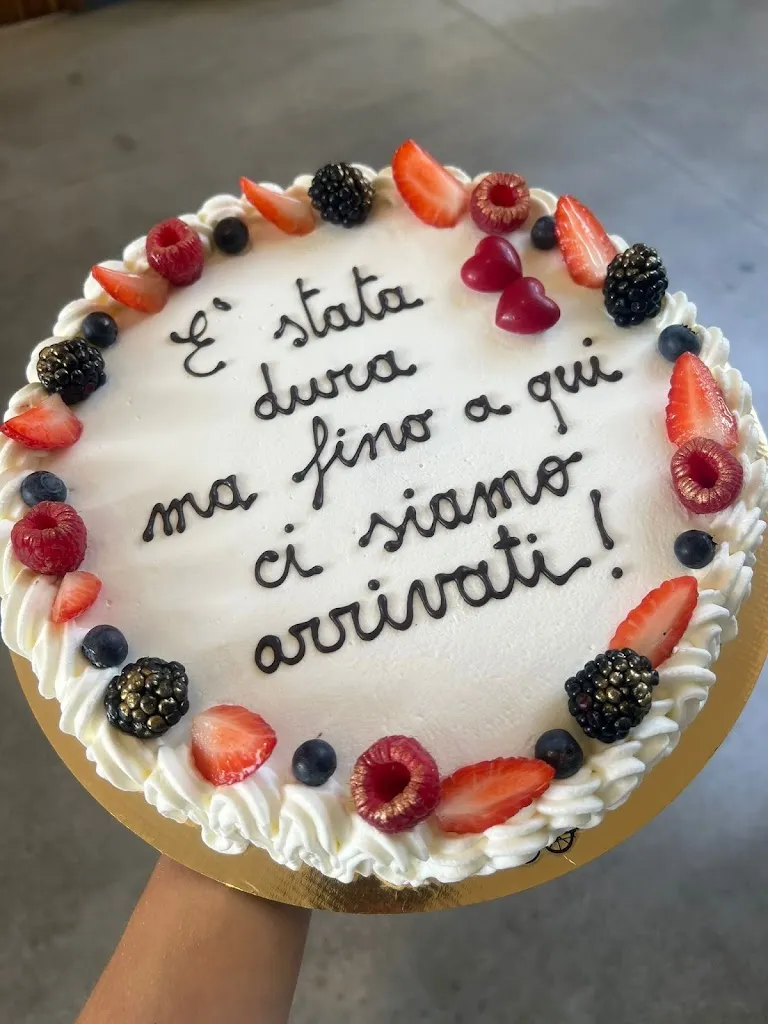 SOTTOSTAZIONE Pasticceria Wine Bar Cucina_Berzantina_slider_image_3