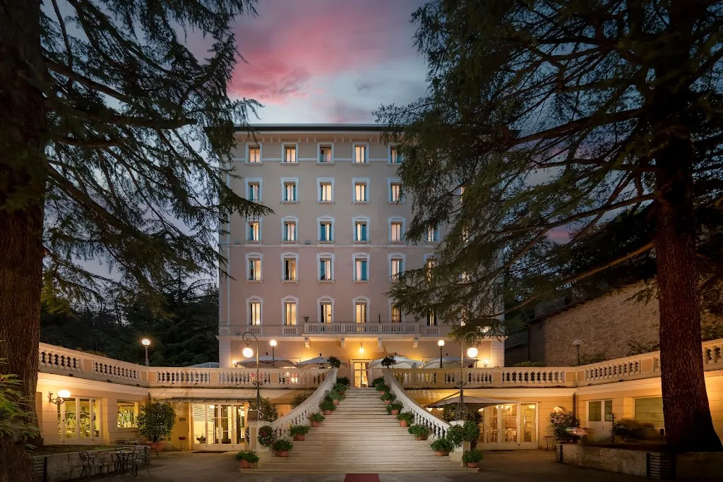 Hotel Helvetia Thermal Spa restaurant in Berzantina