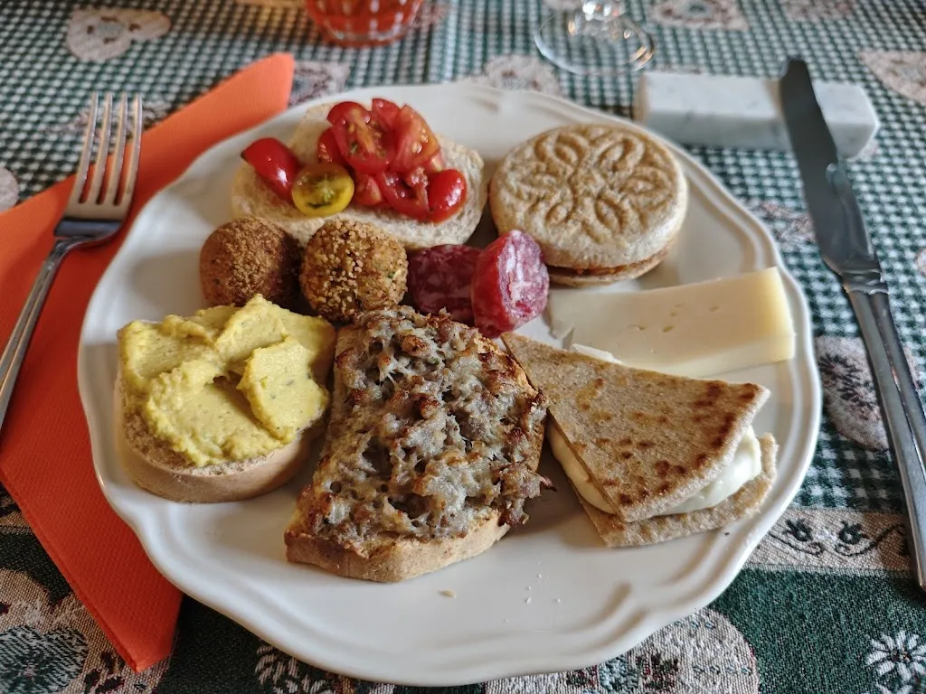 Home restaurant La Spartura_Berzantina_slider_image_3