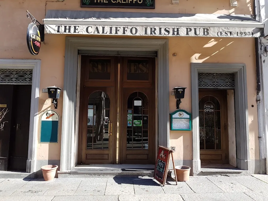 The Califfo Irish Pub_Berzantina_slider_image_1