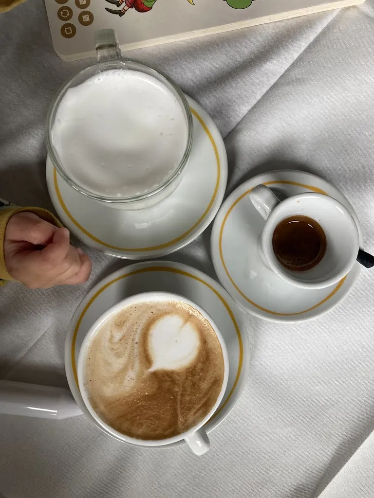 Adéla Procházková_La Spiaggetta_Berzantina_review