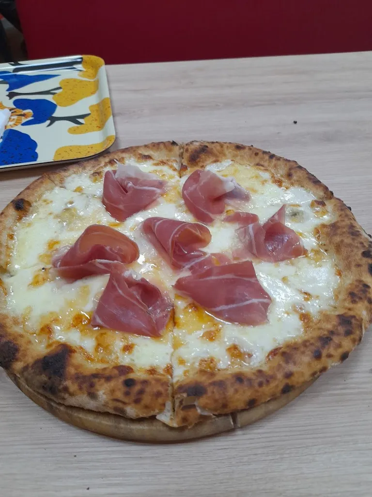 Antonino Salvatore Moscato_PIZZERIA & KEBAB STAZIONE 2_Berzantina_review