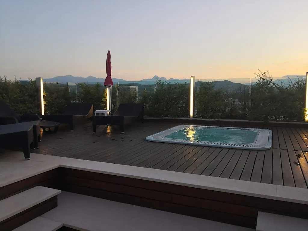 Breaking Business Hotel_Mosciano Sant'Angelo_slider_image_3