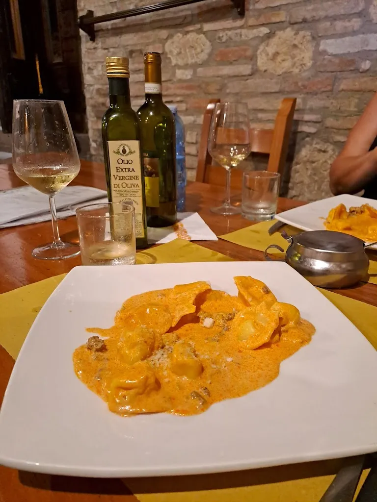 Olha Leonova_Osteria La Vecchia Sburgnaza_Bertinoro_review