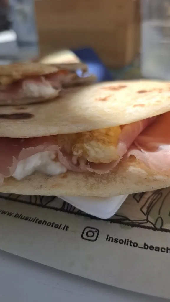 Sara Grazioli_Insolito Beach Caffè_Bellaria-Igea Marina_recensione
