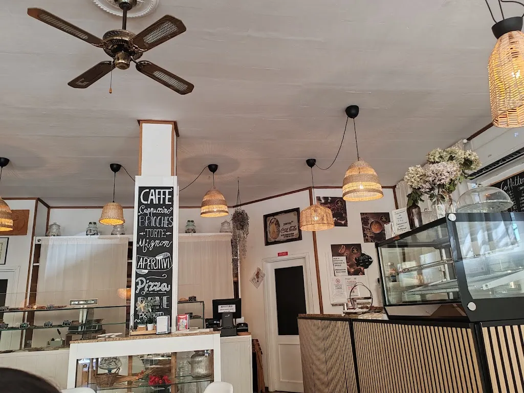 Piadineria e Cucina La Brezza_Bellaria-Igea Marina_slider_image_3