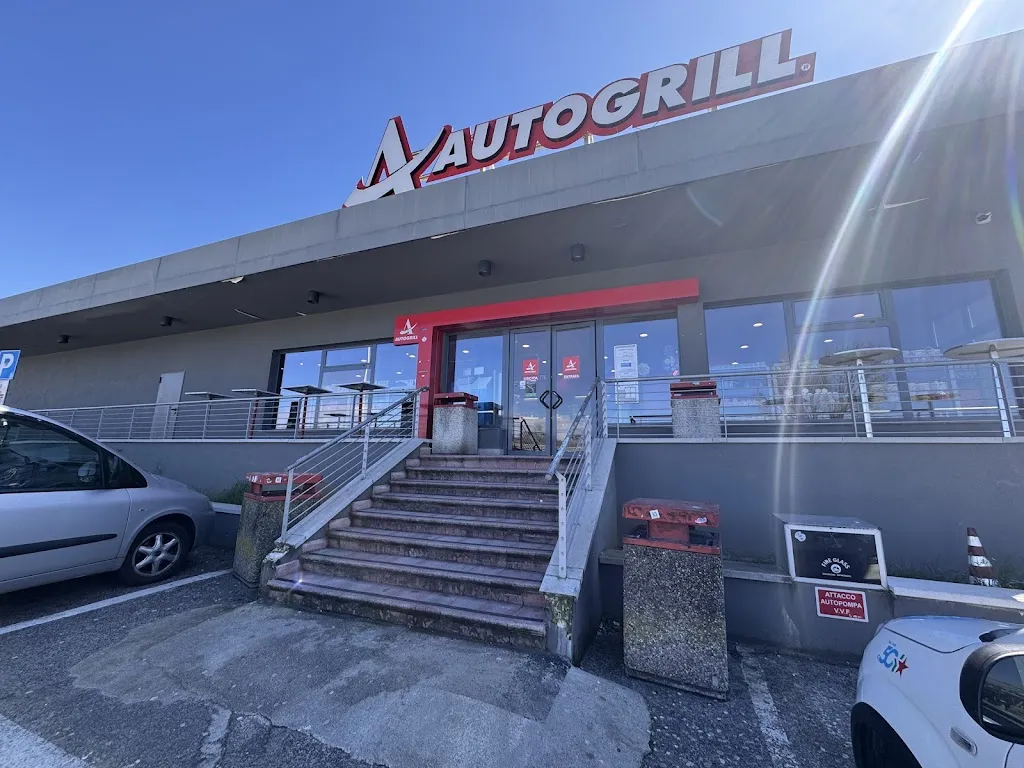 Autogrill Civita Sud_Oricola_slider_image_1