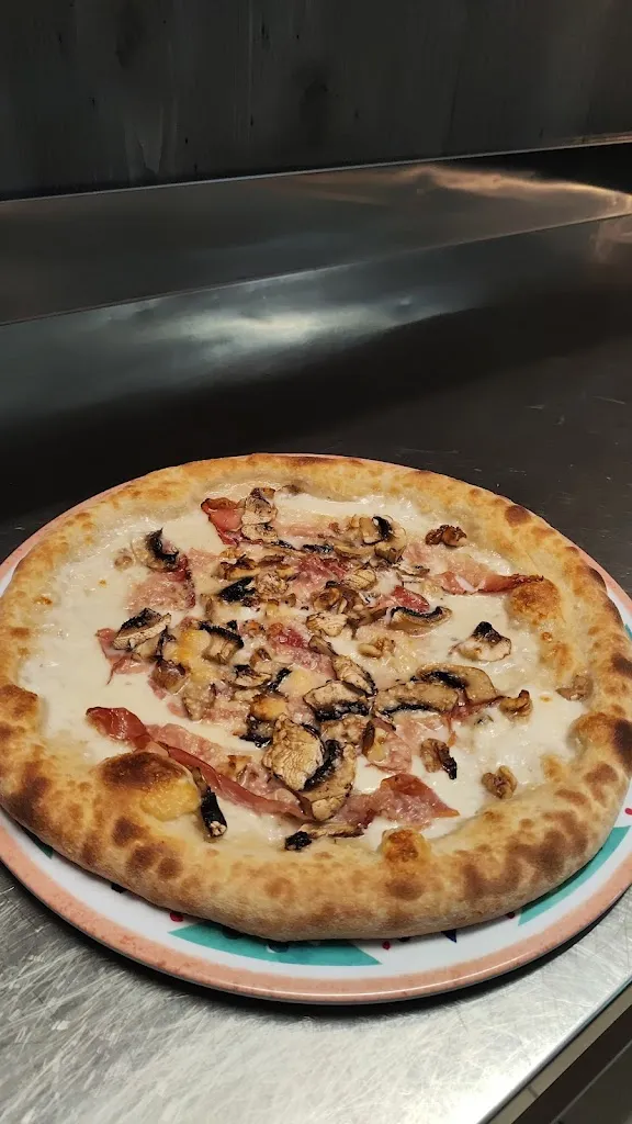 Matte Pizza_Bomporto_slider_image_2