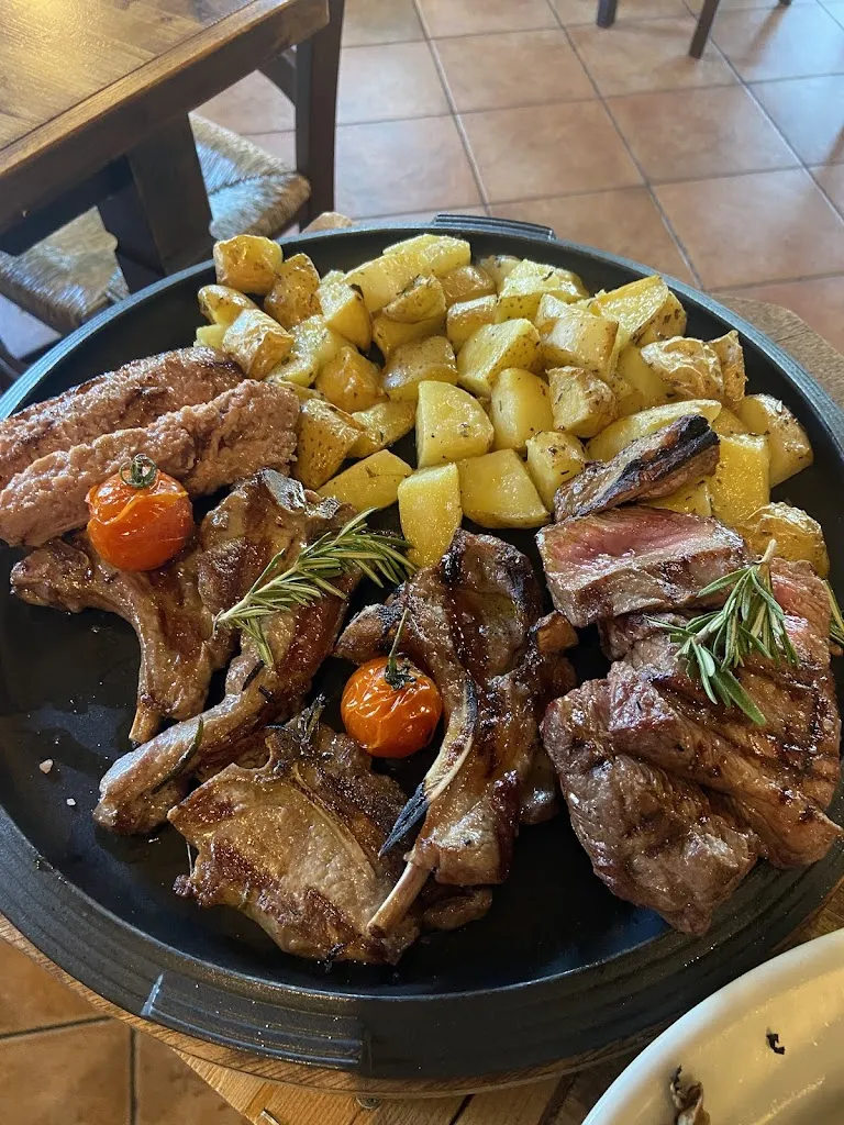 Il Villico Music&Food - Ristorante tradizionale emiliano - Carne alla griglia - Gnocco e Tigelle_Bibbiano_slider_image_2