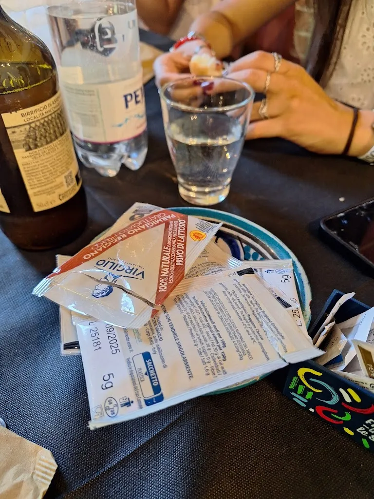 Mataaari_Bar Buscaglia_Bobbio_review