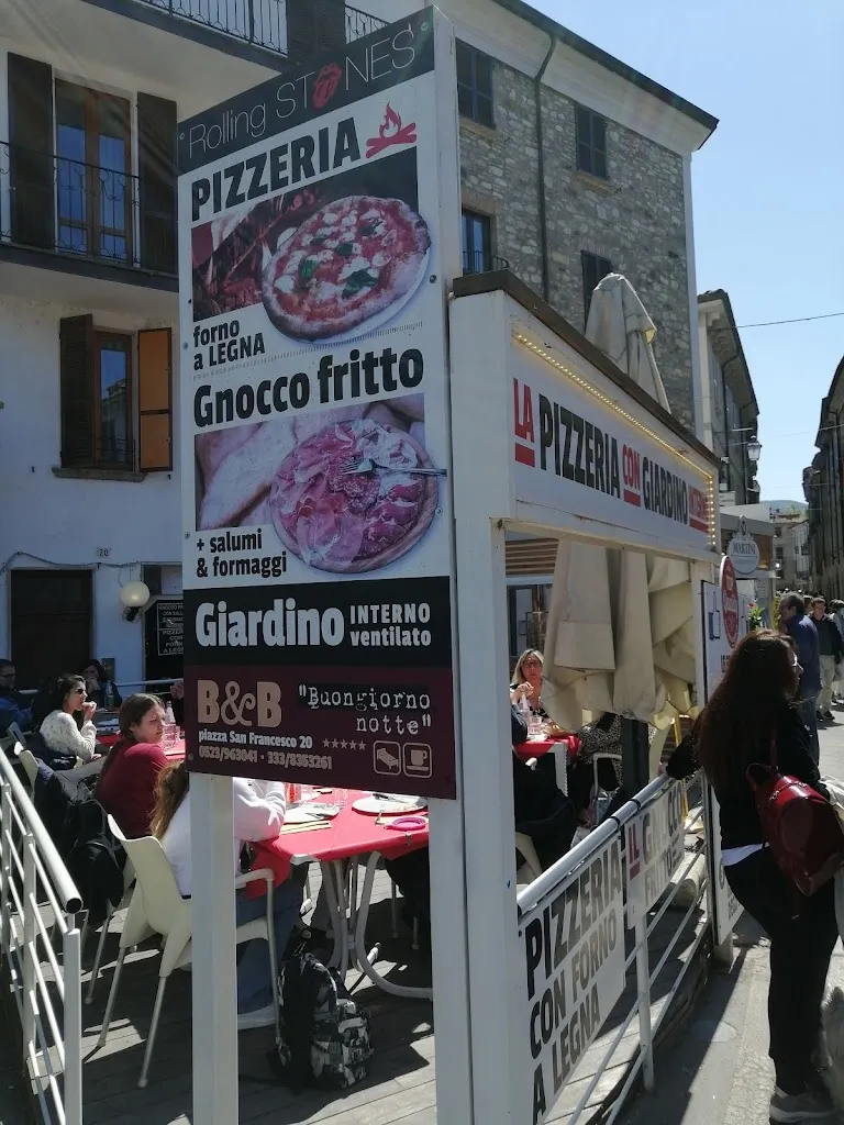 Renzo Dalla Valle_Pizzeria Rolling Stone_Bobbio_recensione