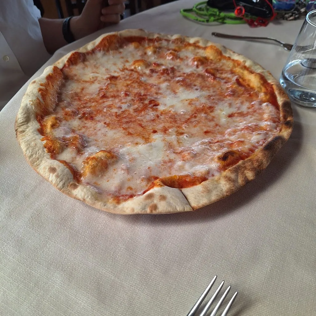 Alberto Parisio_Albergo New Napoleonico_Bondeno_recensione