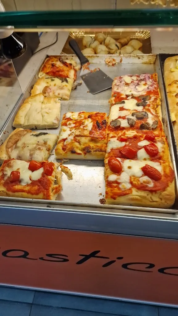 Forno Pizzeria Romano_Bondeno_slider_image_2