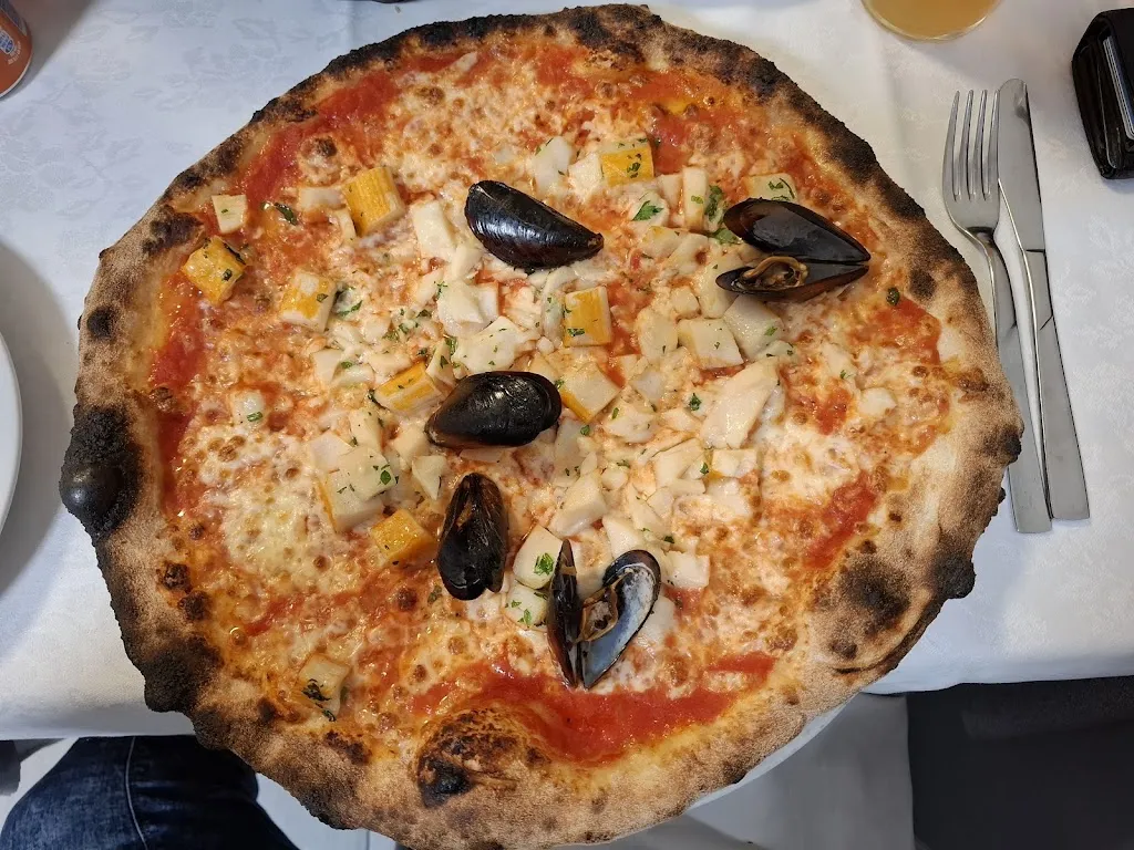 Pizzeria Ristorante da Luisa_Boretto_slider_image_3