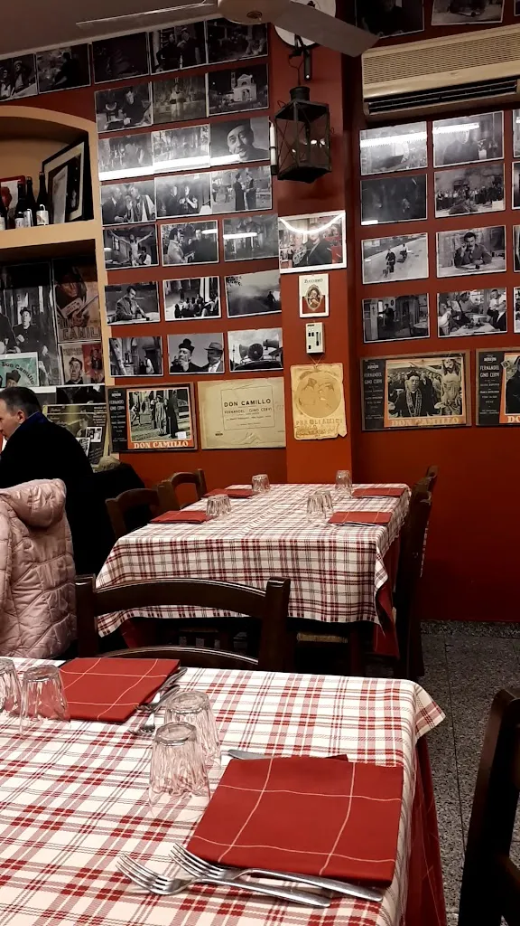 La Bottega del Paese di Don Camillo_Boretto_slider_image_2
