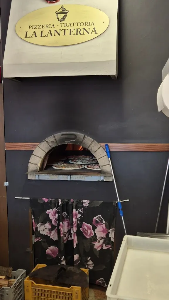 Pizzeria trattoria la lanterna_Boretto_slider_image_2